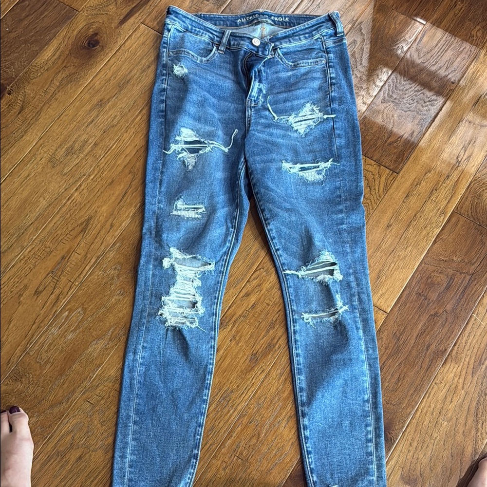 American Eagle Outfitters High Rise Distressed Blue Jeans